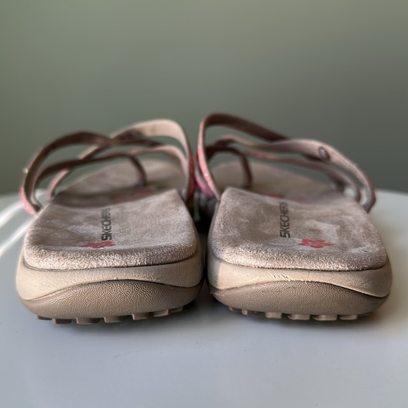 Sketchers Memory  Foam  Sandals  Strappy Flip Flops Thongs Cushioned Floral 8 - Picture 7 of 12